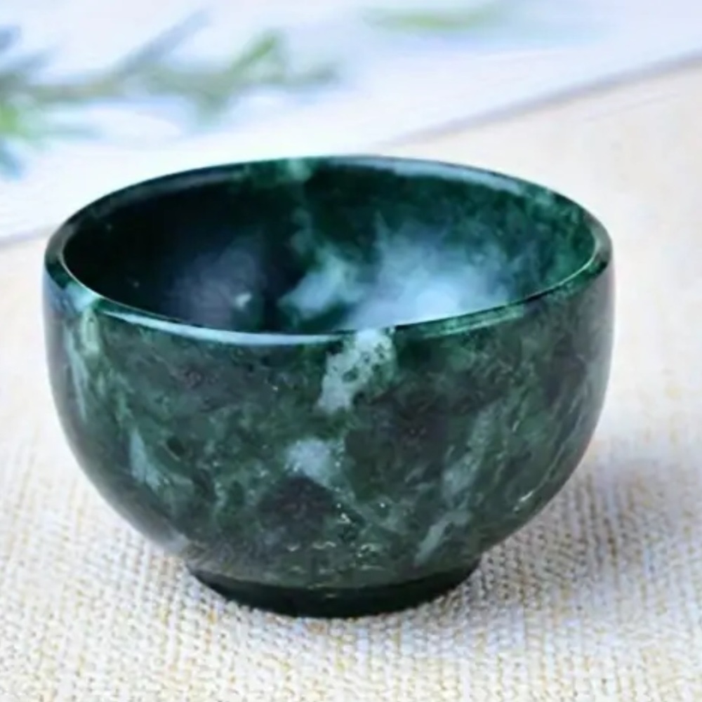 Jade gemstone bowl